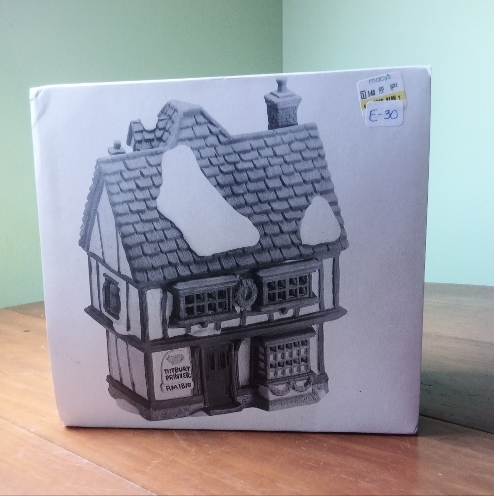 Department 56, Dickens Village Series, Tutbury Printer - Picture 6 of 6